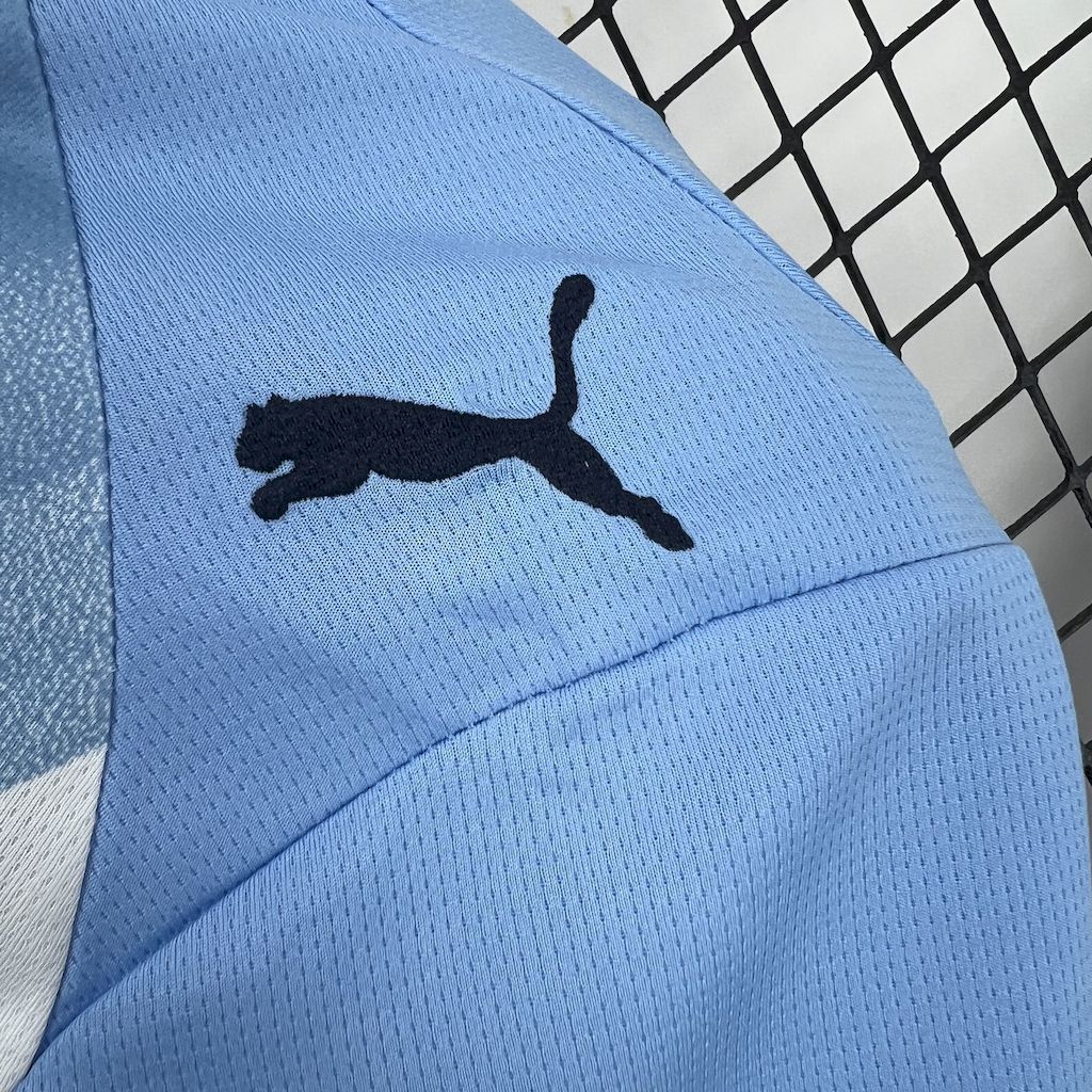 Camisa titular do Manchester City 2025/26