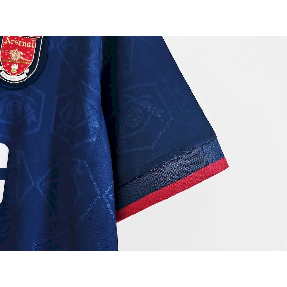 Camisa retrô reserva do Arsenal 1995/96