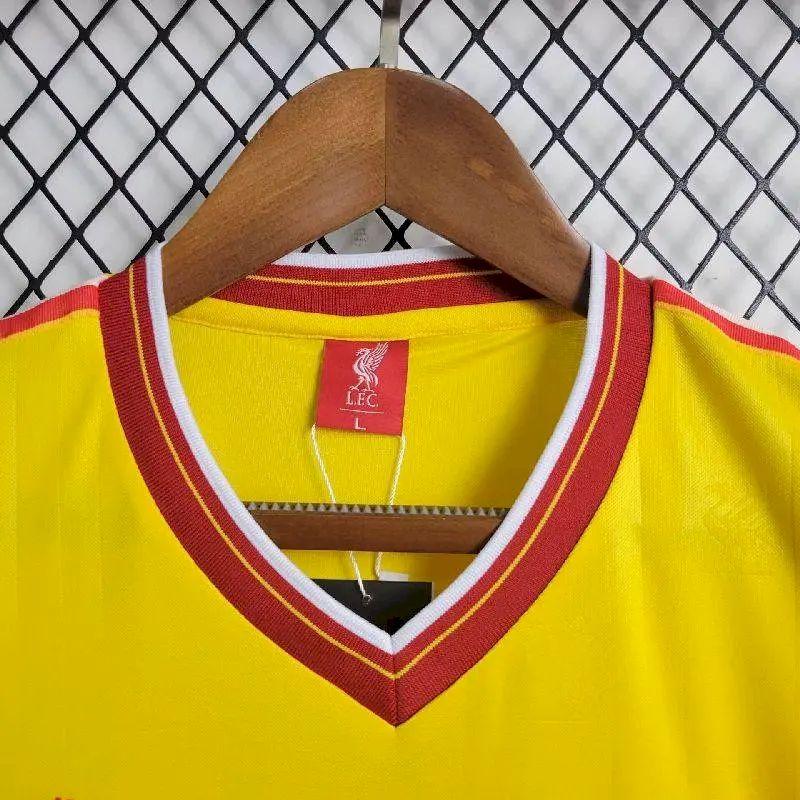 Camisa Retro Terceira do Liverpool 1985/86