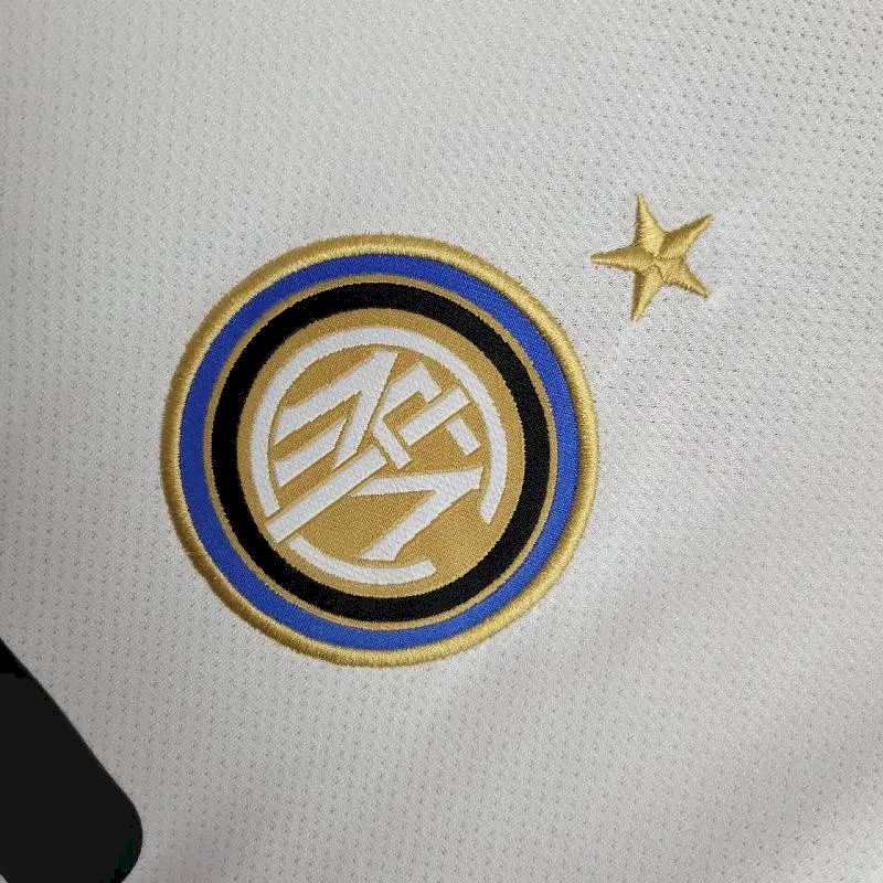 Camisa retrô reserva do Inter de Milão 2010/11