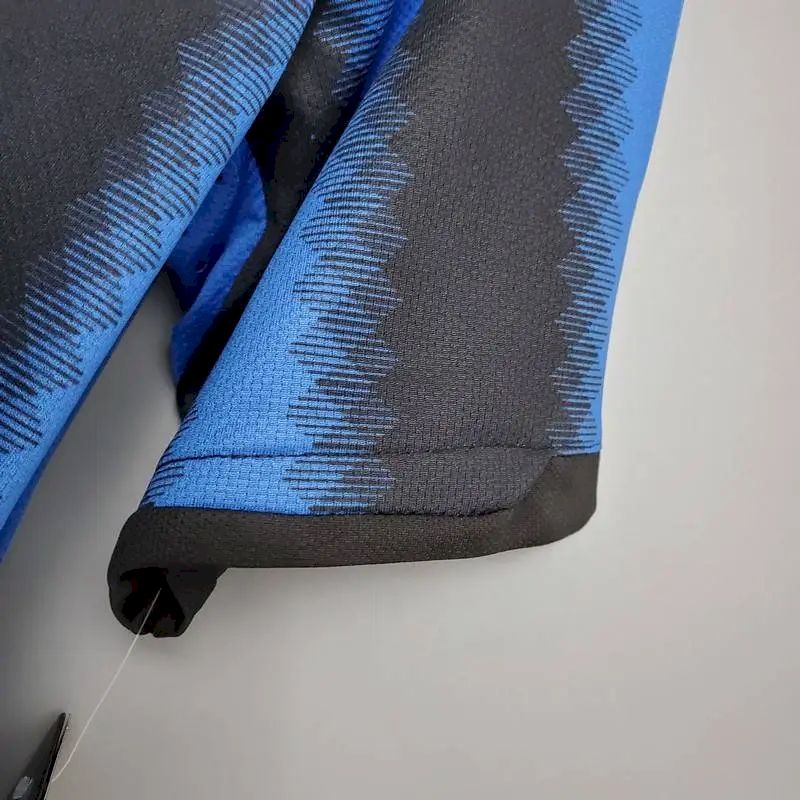 Camisa retrô da Inter de Milão 2010/11