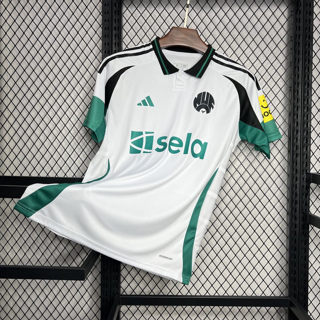 Terceira camisa do Newcastle United 2024/25
