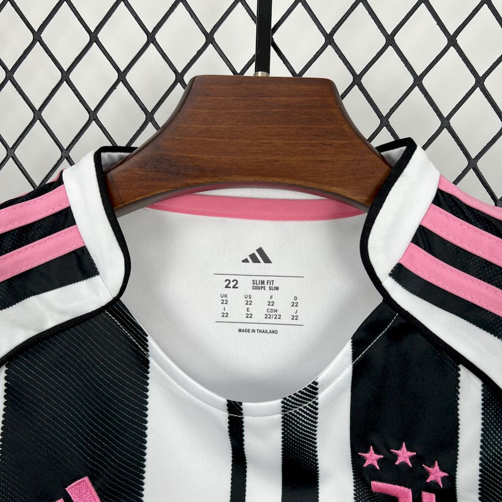 Juventus 2025/26 Home Kids Kit