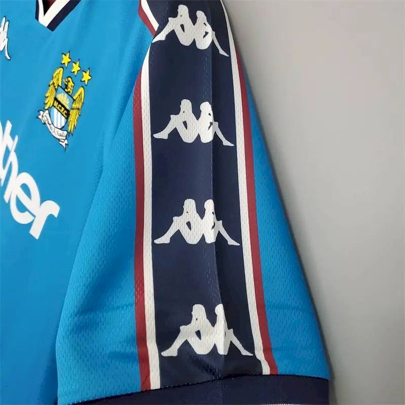 Camisa retrô titular do Manchester City 1997/99