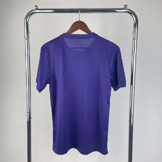 Camiseta masculina roxa do time