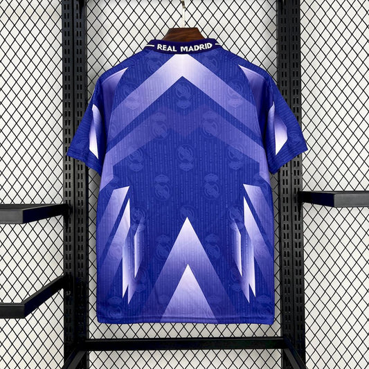 Camisa reserva retrô do Real Madrid 1996/97