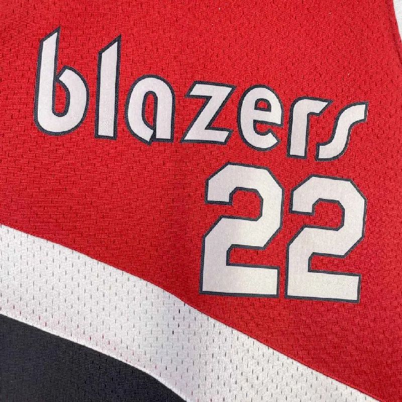 Men’s M&N 1983/84 Clyde Drexler Red Retro Jersey