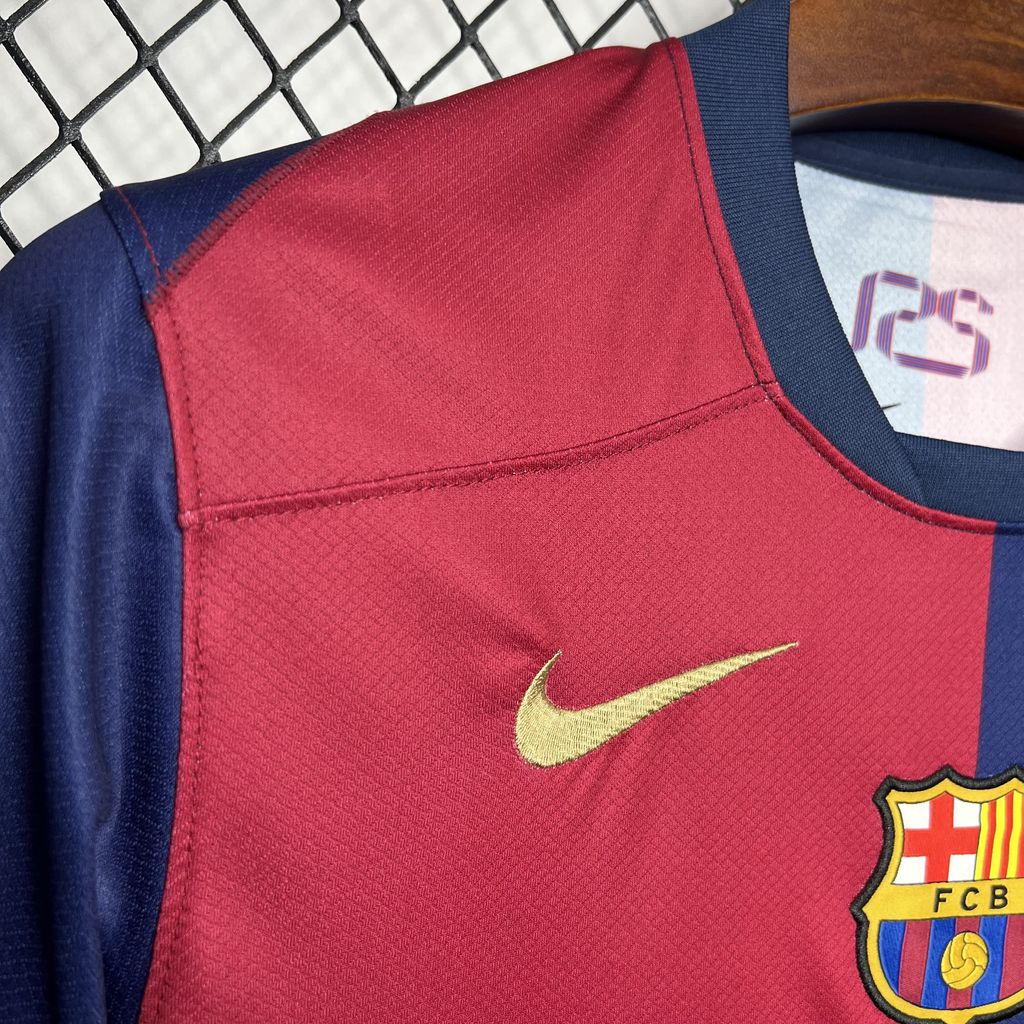 Camisa titular do Barcelona 2024/25