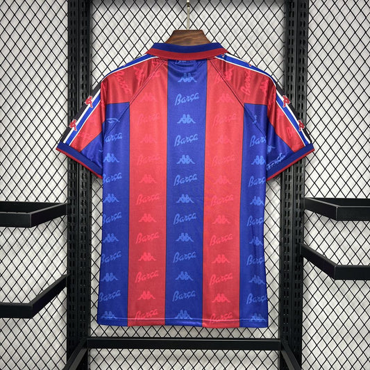 Camisa retrô titular do Barcelona 1995/97