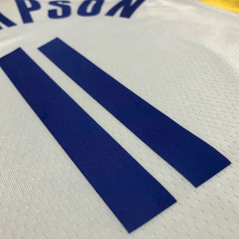 Camisa masculina Klay Thompson branca da equipe – Edição de 75º aniversário