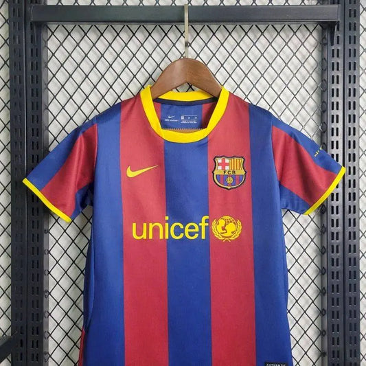 Camisa e shorts retrô infantil do Barcelona 2010/11