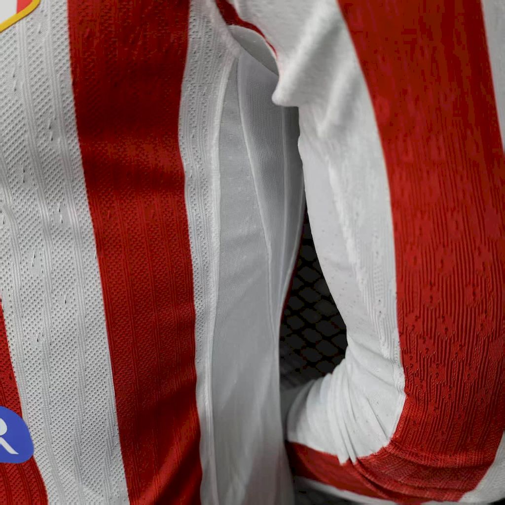 Atlético Madrid 2025/26 Home Long Sleeves Jersey Player Version