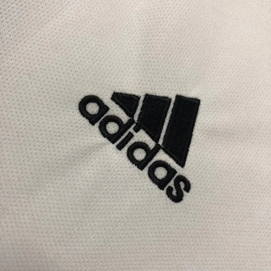 Camisa retrô reserva do AC Milan, edição 2002 da UCL