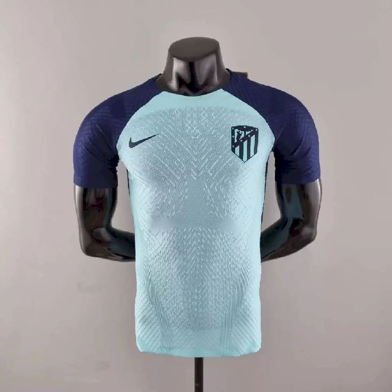 Camisa pré-jogo do Atlético de Madrid 2022/23, versão jogador