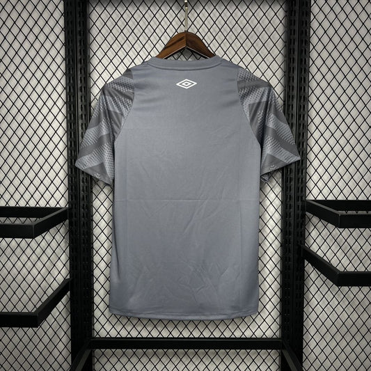 Camisa de treino pré-jogo do Santos 2024/25