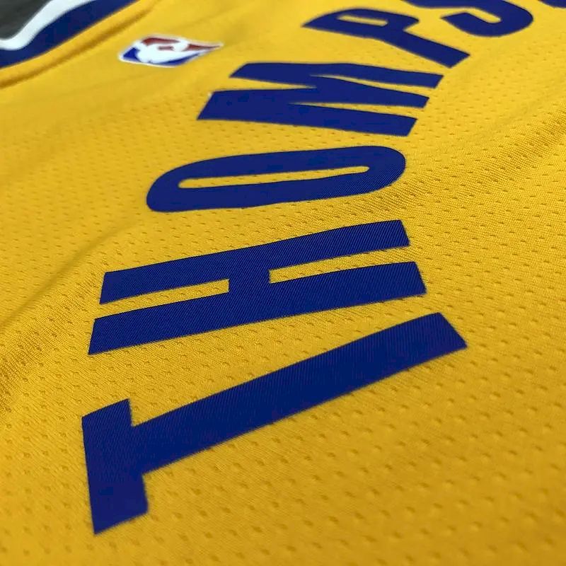 Camisa amarela masculina Klay Thompson versão jogador – Edição Statement