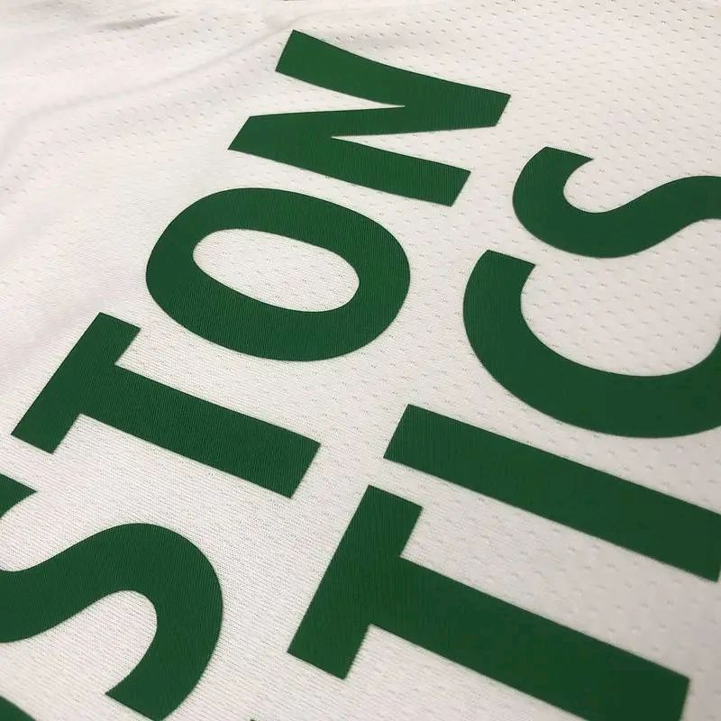 Camisa masculina Jaylen Brown branca 2020-21 Swingman versão jogador – Edição City