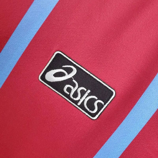 Camisa retrô do Aston Villa 1993/95