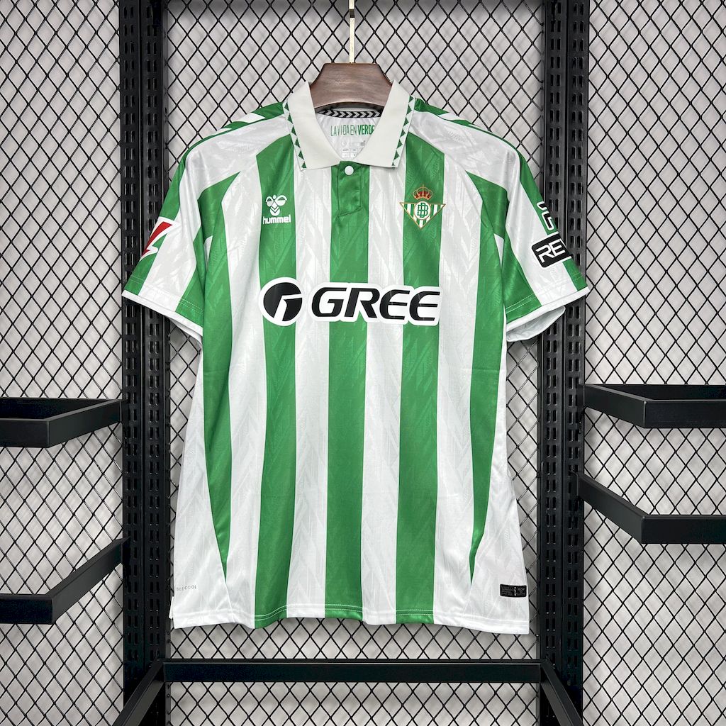 Camisa Real Betis 2024/25 com patrocinadores e patch