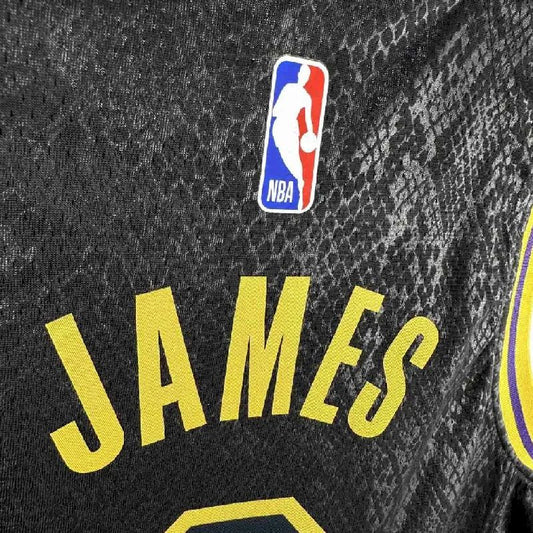 Camisa preta do time juvenil LeBron James