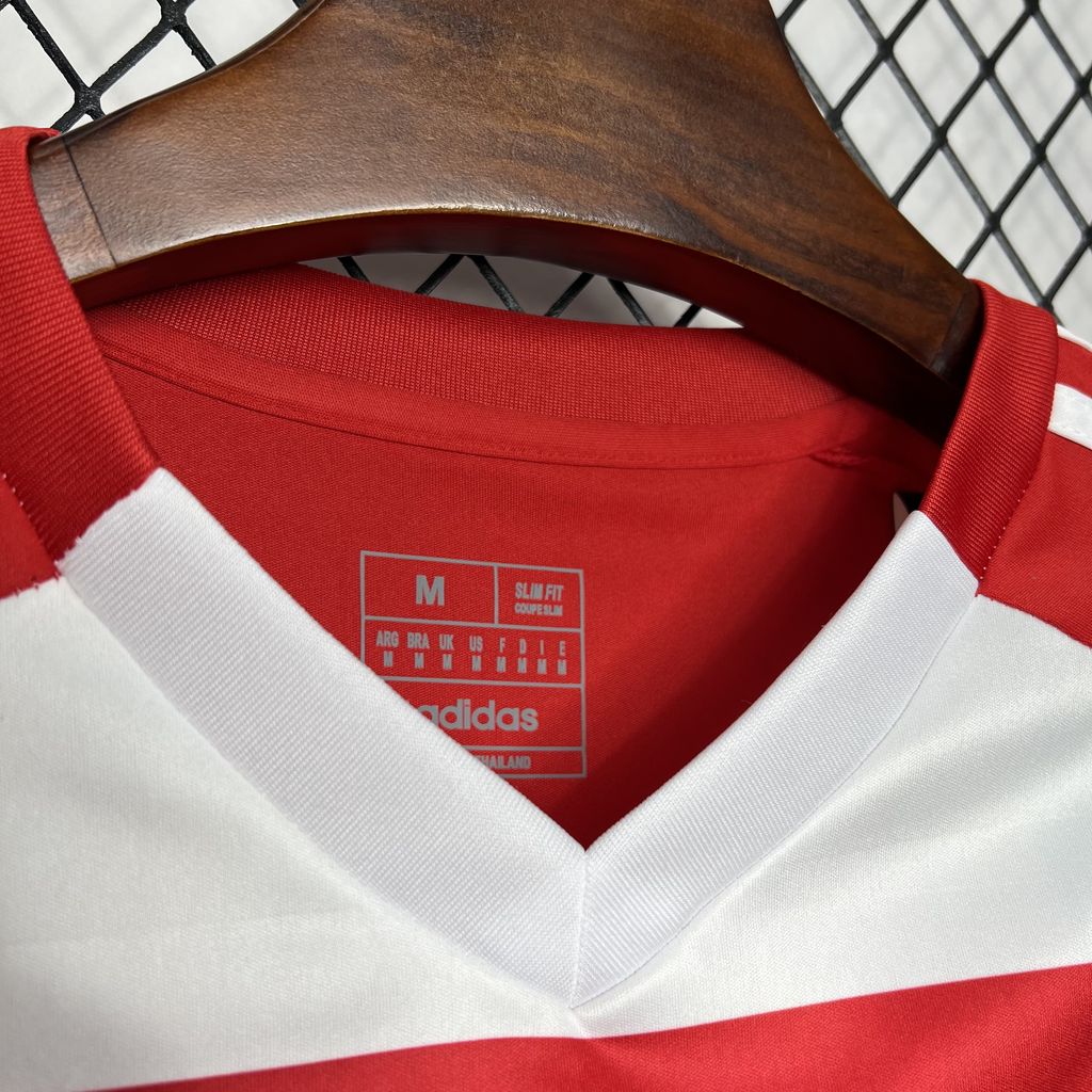 Camisa titular do Granada 2024/25