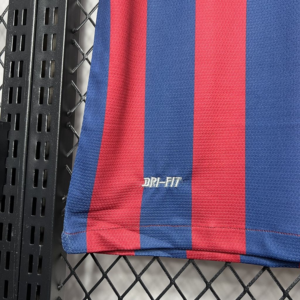 Camisa retrô titular do Barcelona 2013/14