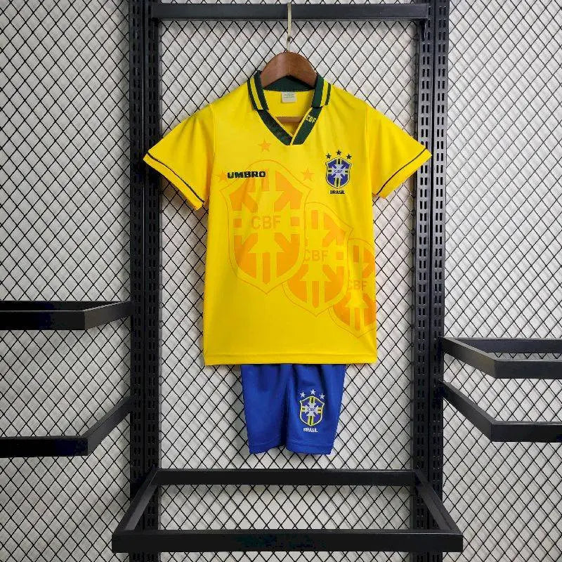 Camisa e shorts retrô infantil Brasil 1994