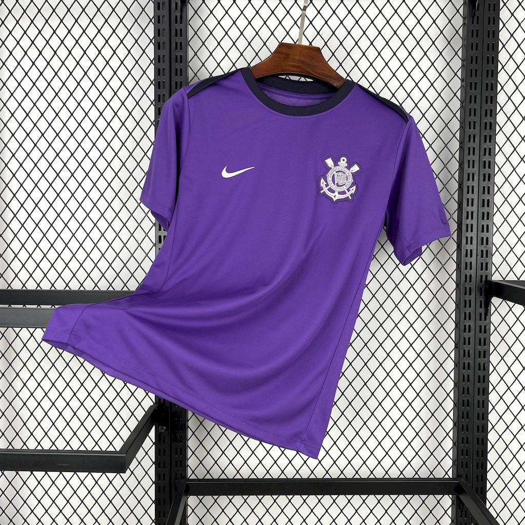 Camisa roxa pré-jogo do Corinthians 2025/26