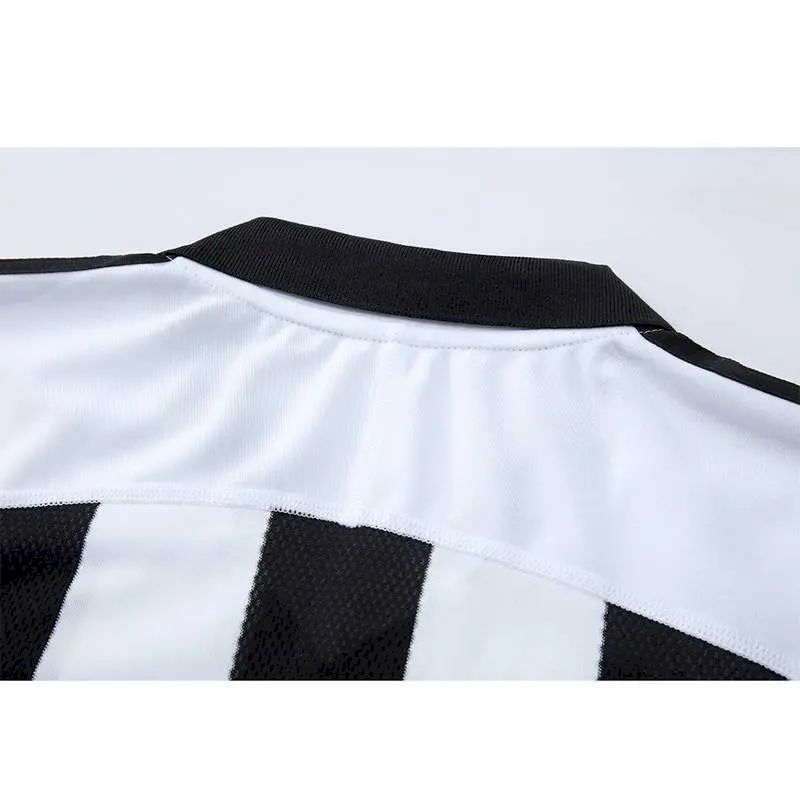 Camisa retrô do Newcastle United 2003/05