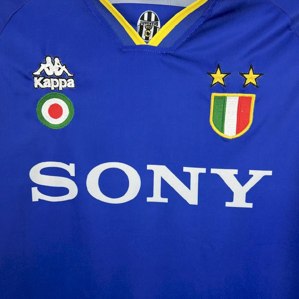 Juventus 1995/96 Away Long Sleeves Retro Jersey
