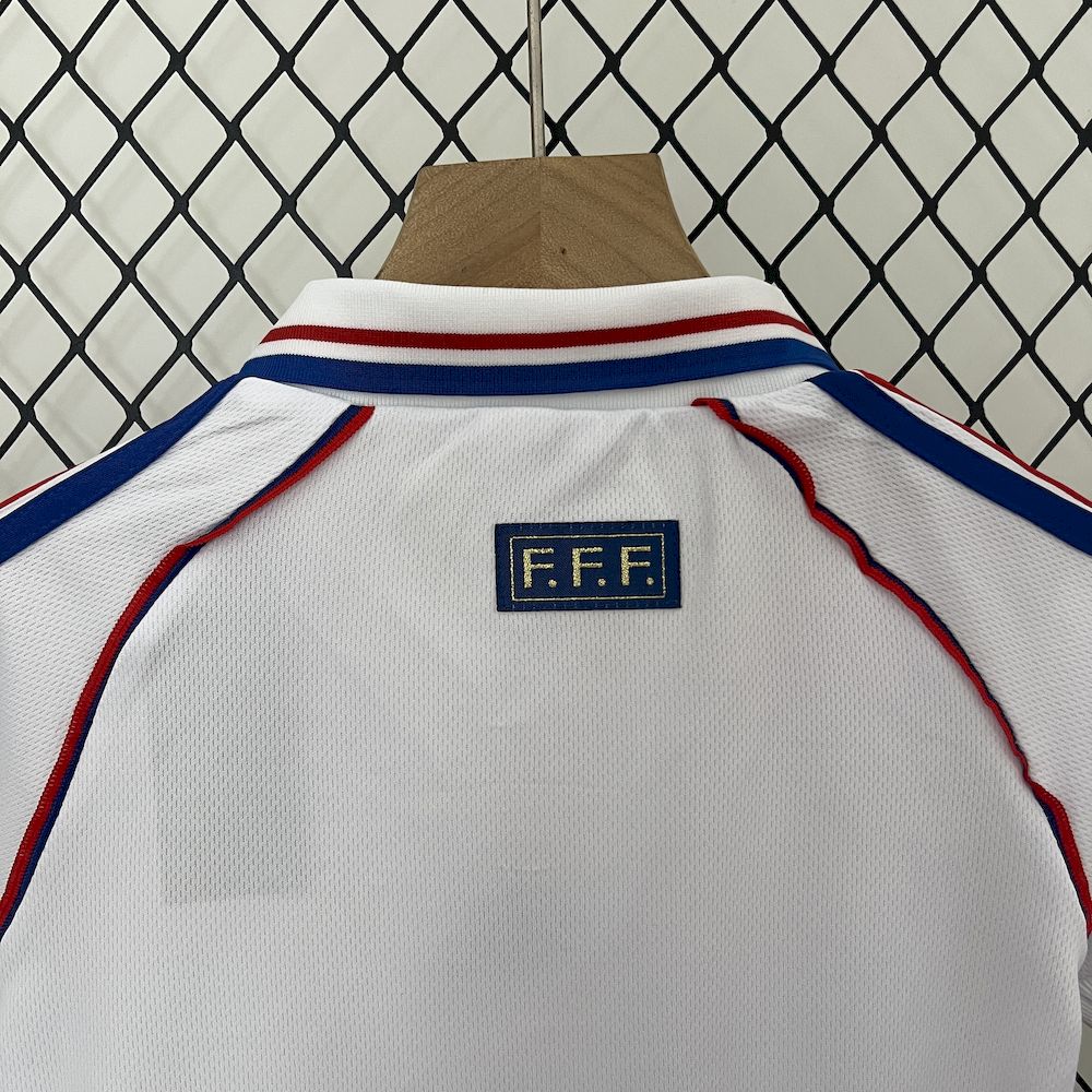 Camisa e shorts retrô infantil França 1998