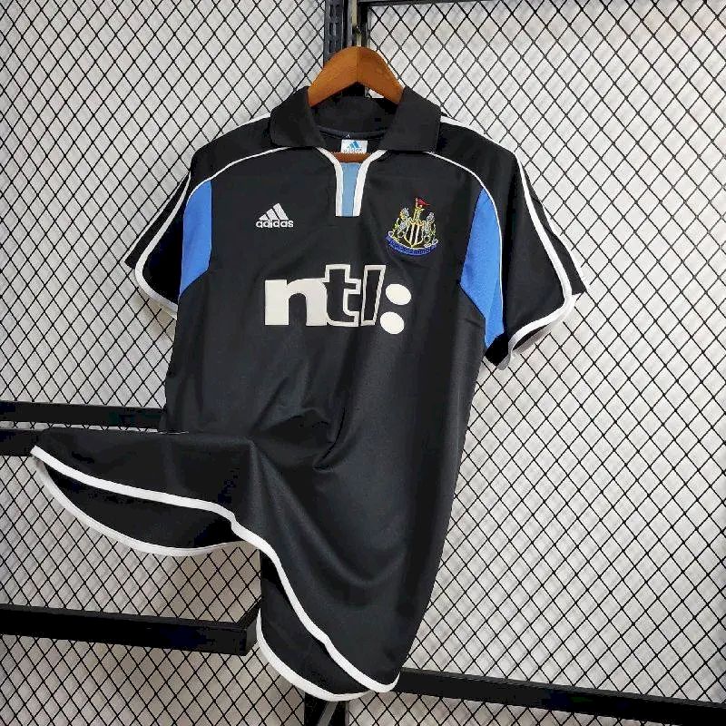 Camisa retrô reserva do Newcastle United 2001/02