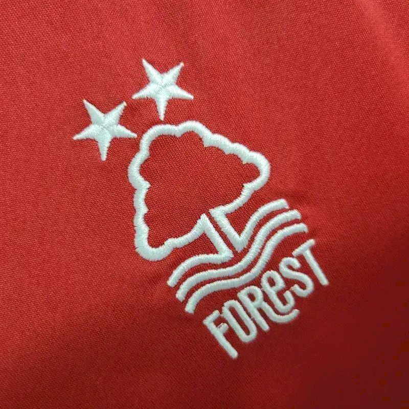 Camisa titular do Nottingham Forest 2023/24