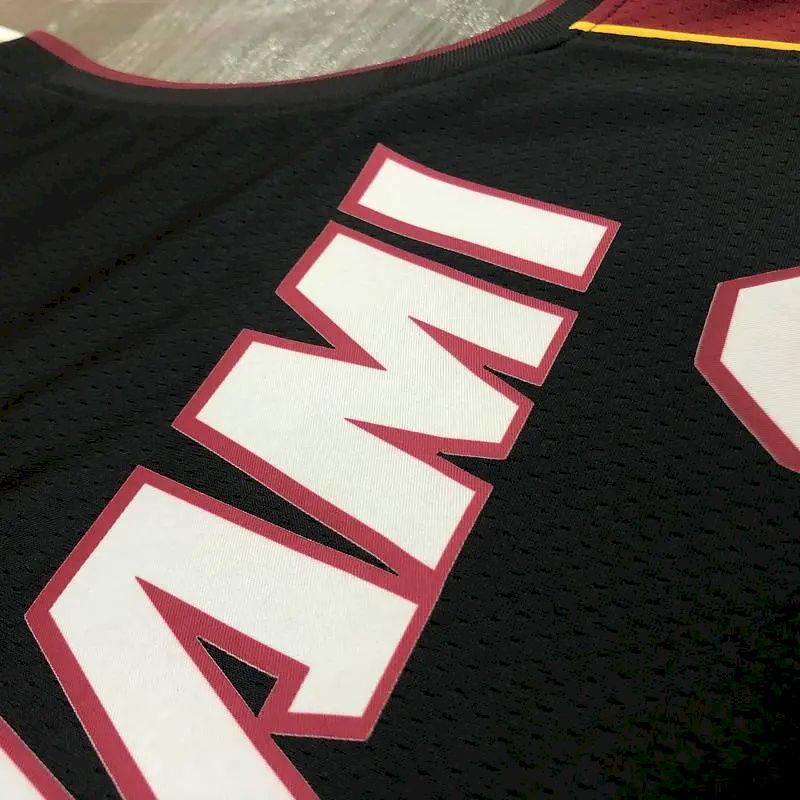 Men’s LeBron James 2020-21 Black Swingman Player Version Jersey – Icon Edition