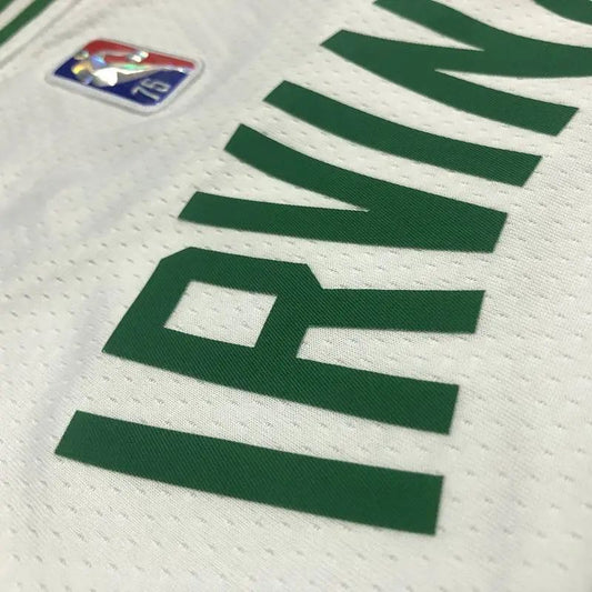 Camisa masculina Kyrie Irving branca do time – Edição de 75º aniversário