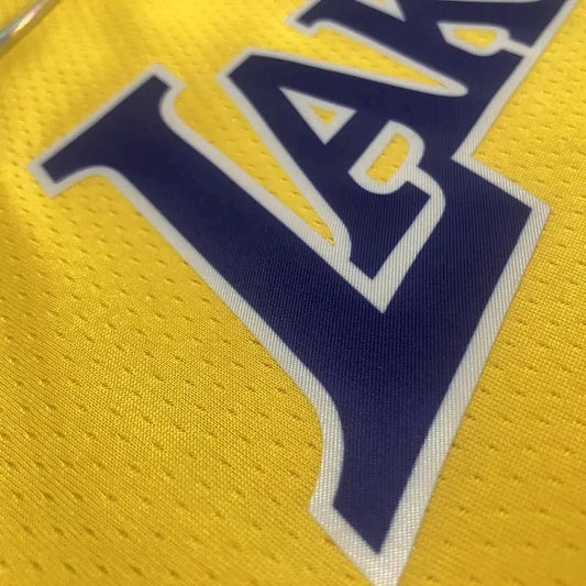 Camisa amarela masculina do LeBron James – Edição de 75º aniversário