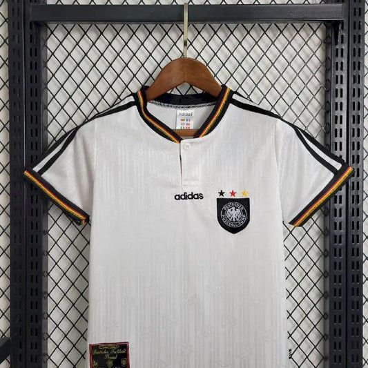 Camisa e shorts retrô infantil da Alemanha 1996