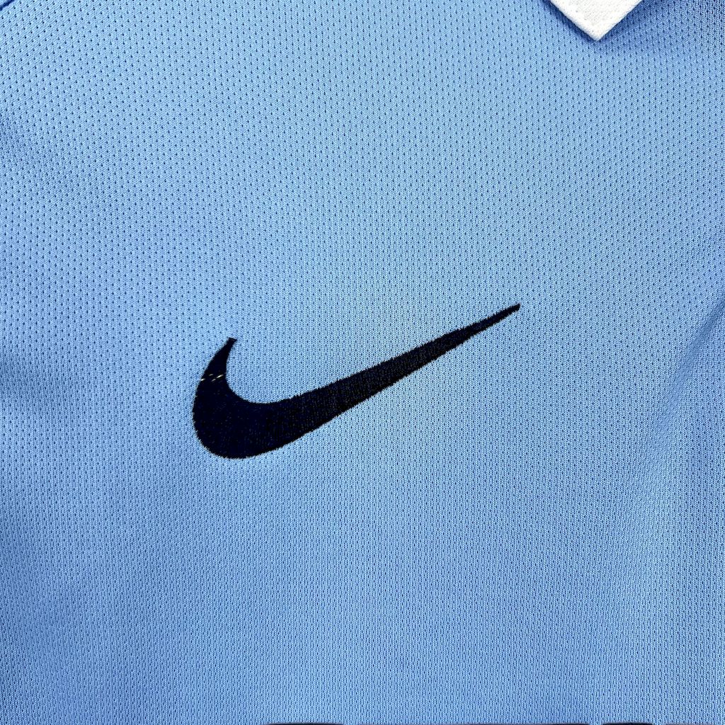 Camisa retrô titular do Manchester City 2015/16