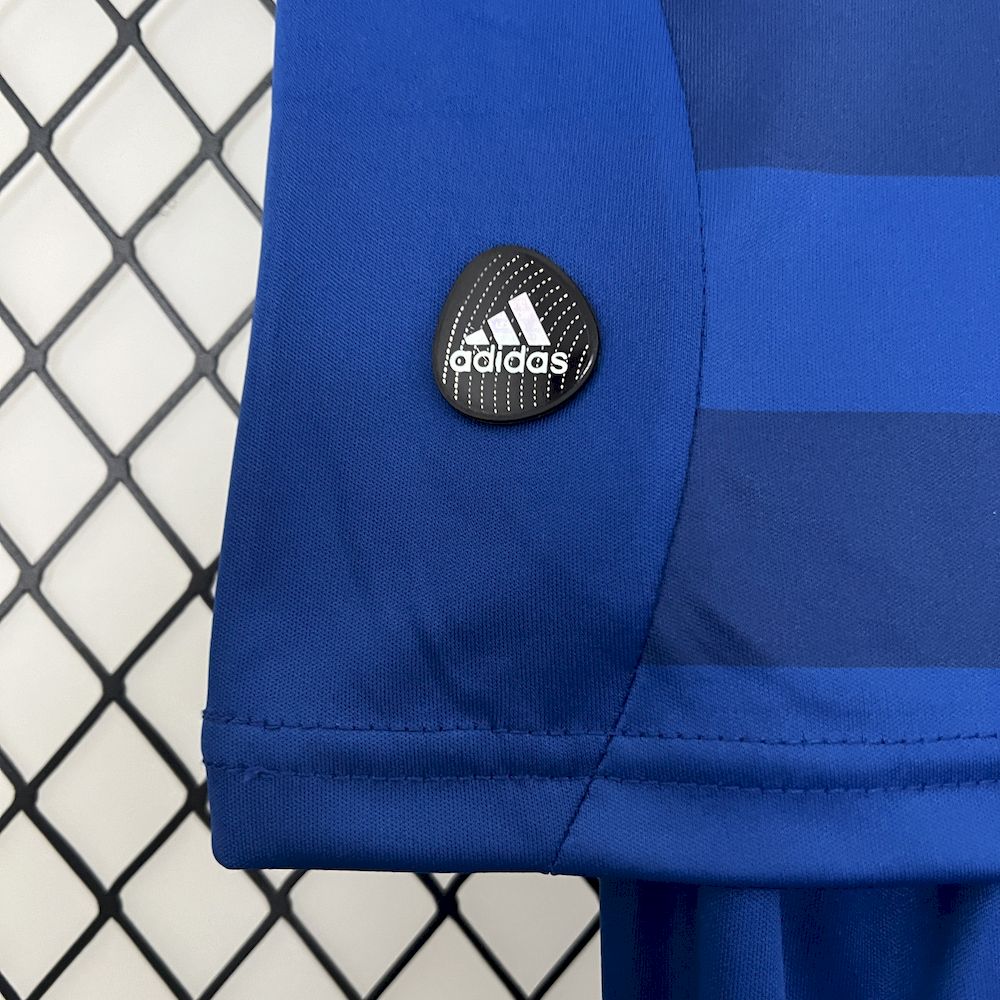 Chelsea 2011/12 Home Kids Retro Jersey And Shorts