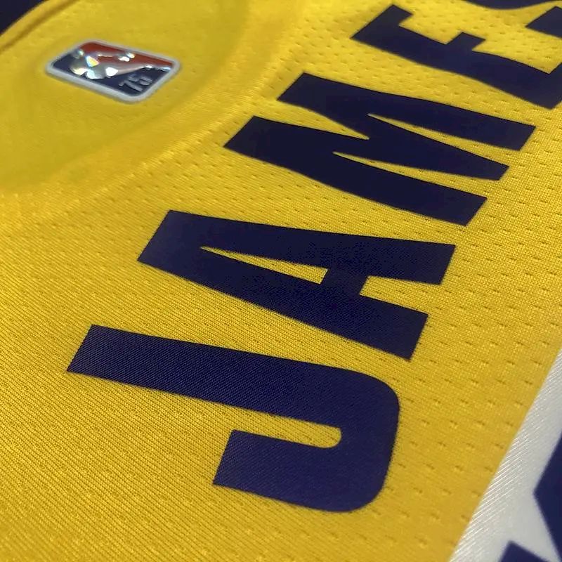Camisa amarela masculina do LeBron James – Edição de 75º aniversário