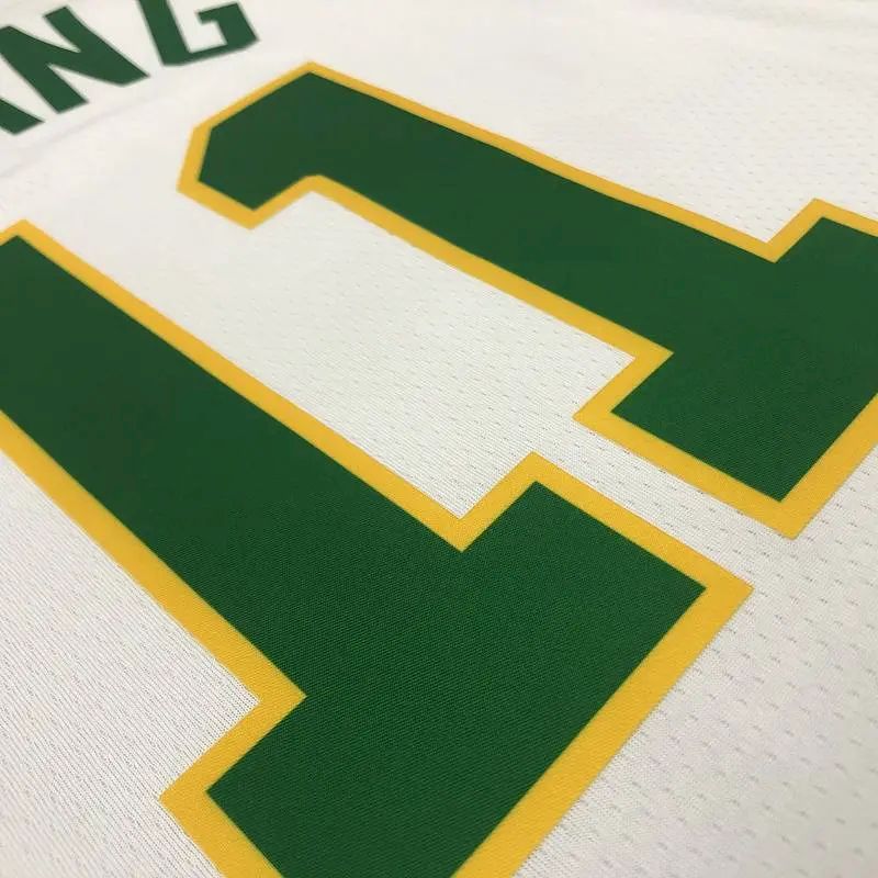 Camisa Kyrie Irving Branca Versão Jogador Masculina – Edição City