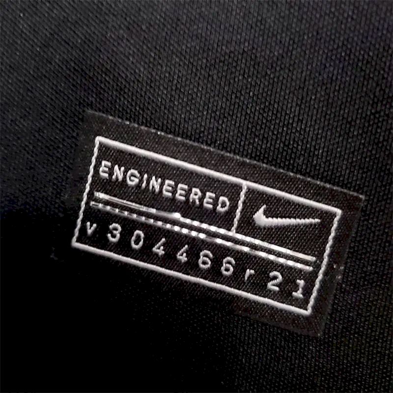 Eintracht Frankfurt 2021/22 Home Jersey