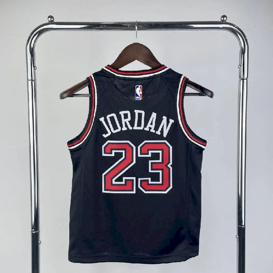 Camisa preta do time juvenil Michael Jordan