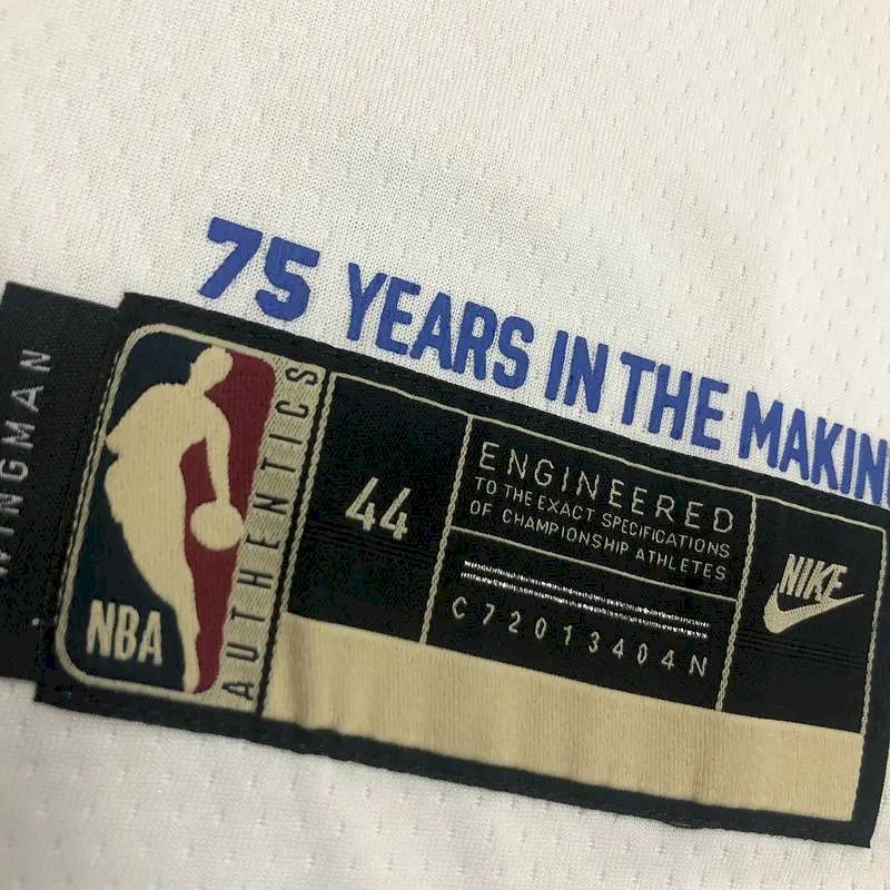 Camisa Derrick Rose Masculina Branca 2021-22 75º Aniversário – Edição Clássica