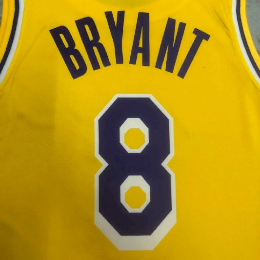 Camisa amarela masculina do time Kobe Bryant