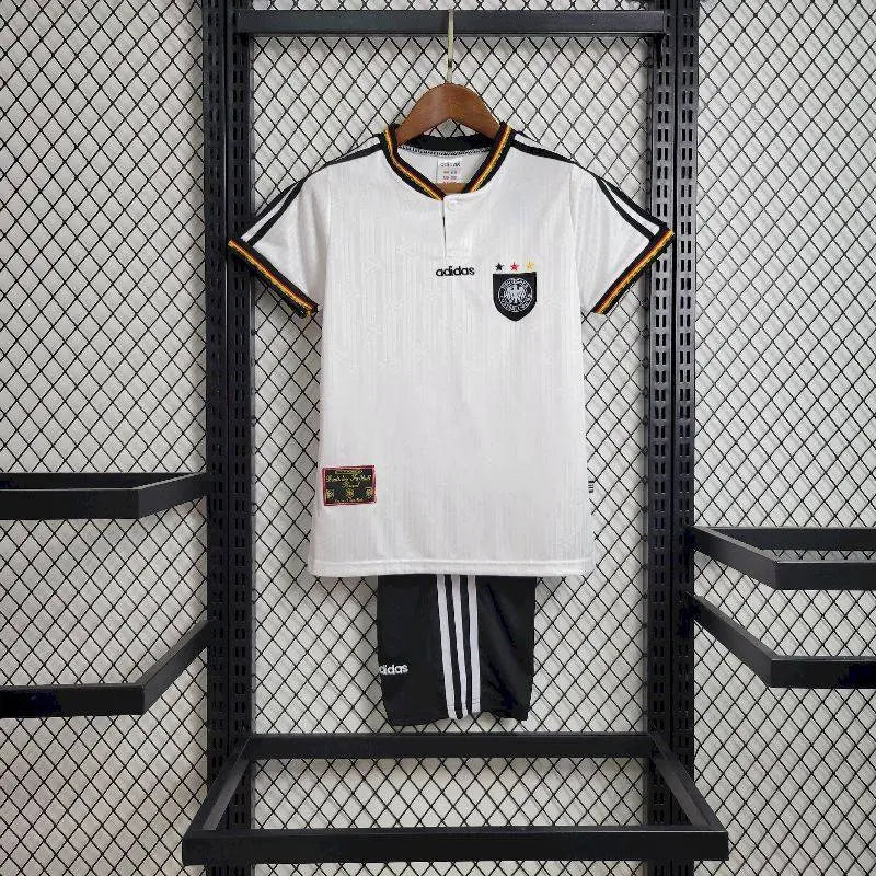 Camisa e shorts retrô infantil da Alemanha 1996