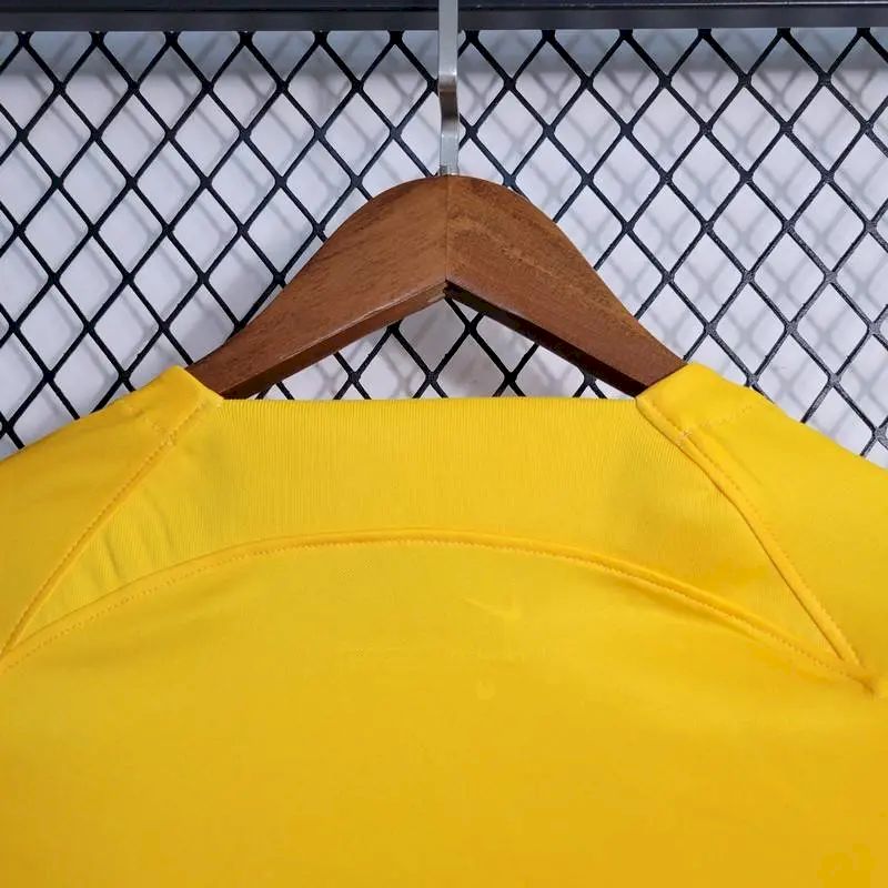 Camisa Barcelona 2023/24 Quarta de Mangas Compridas