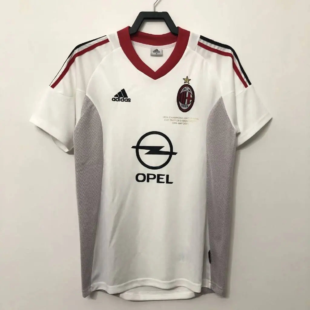 Camisa retrô reserva do AC Milan, edição 2002 da UCL