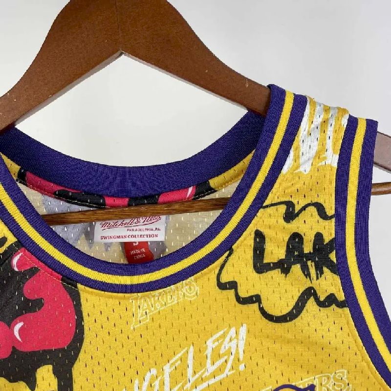 Camisa M&N Kobe Bryant amarela retrô masculina 1996/97