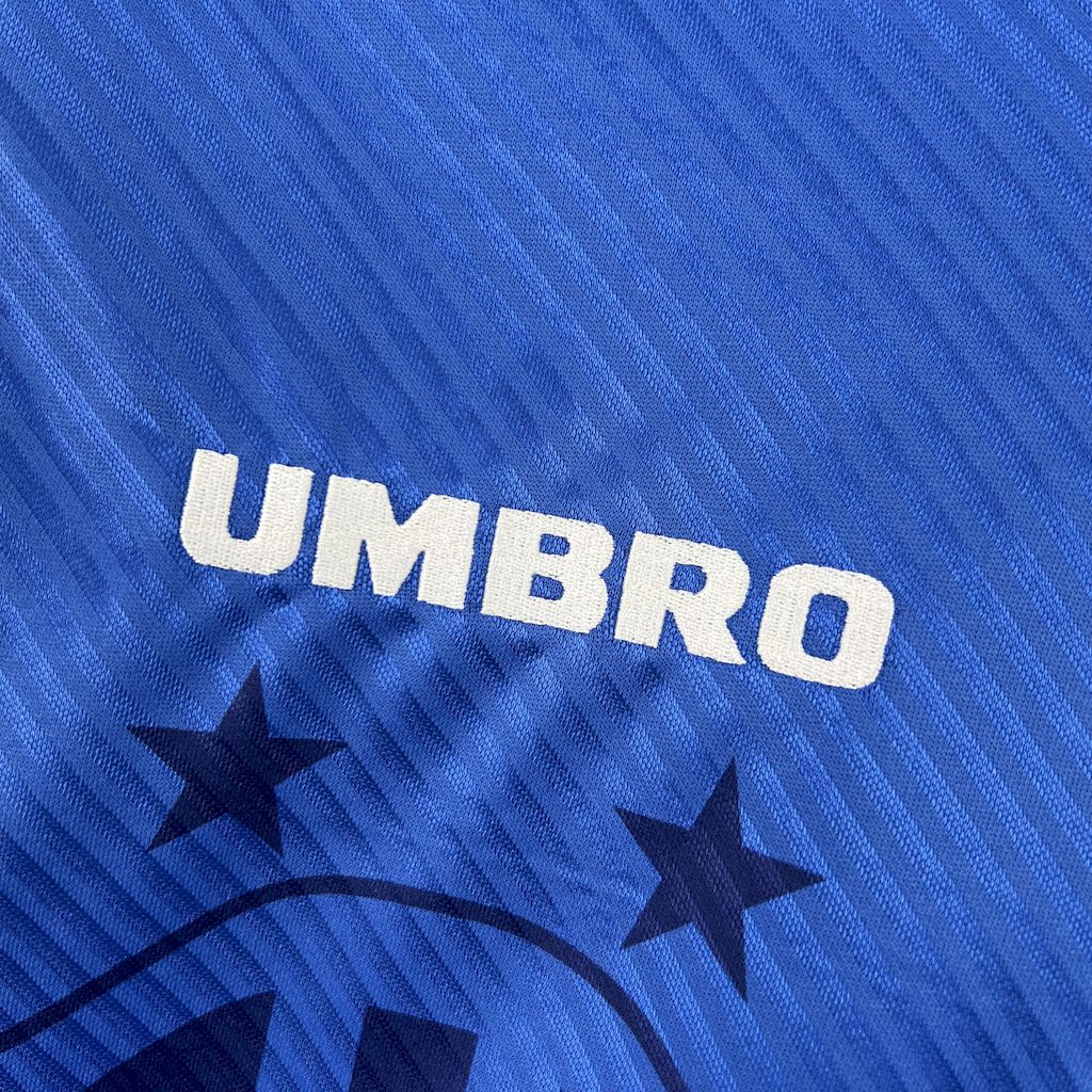 Camisa reserva retrô do Brasil para a Copa do Mundo de 1994
